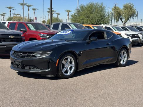 Certified 2019 Chevrolet Camaro LT w/ Technology Package image 2