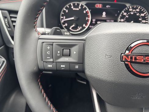 New 2026 Nissan Rogue SV AWD/4WD image 17