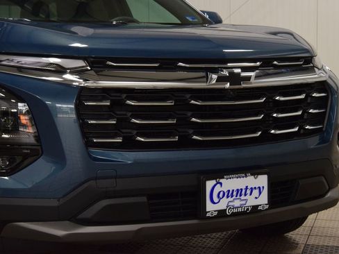 New 2026 Chevrolet Equinox LT w/ Safety and Technology Package FWD image 13