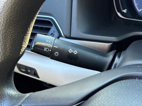 Used 2018 Honda Accord LX image 20