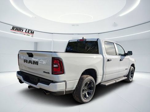 New 2026 RAM 1500 Express AWD/4WD image 3