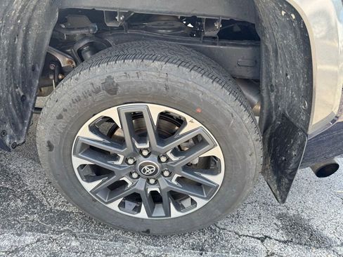 Used 2026 Toyota Tundra Limited AWD/4WD image 45