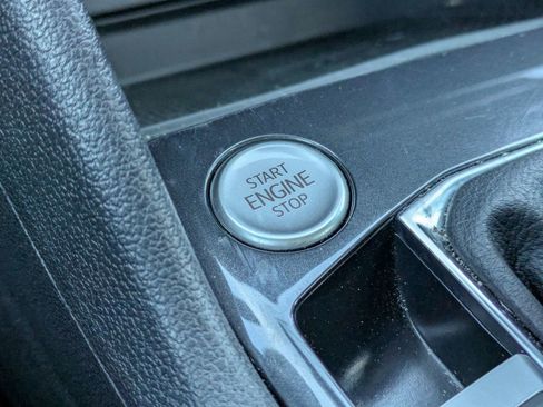 Certified 2024 Volkswagen Tiguan SE R-Line image 42