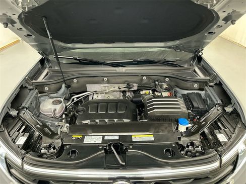 Used 2024 Volkswagen Atlas Cross Sport SEL Premium R-Line image 11