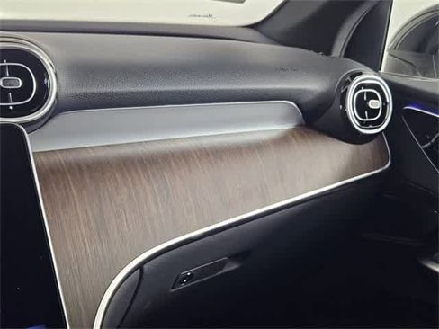 Certified 2025 Mercedes-Benz GLC 300 4MATIC image 86