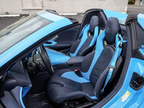 Used 2021 Chevrolet Corvette Stingray Premium Conv w/ Z51 Performance Package RWD image 30