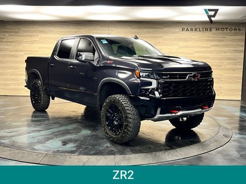 Used 2022 Chevrolet Silverado 1500 ZR2 w/ Technology Package AWD/4WD image 1