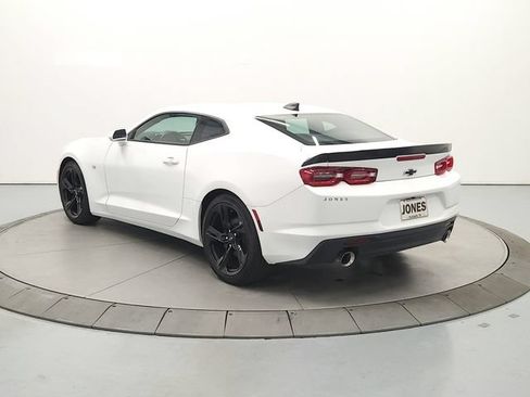 Used 2021 Chevrolet Camaro LT w/ Technology Package RWD image 6