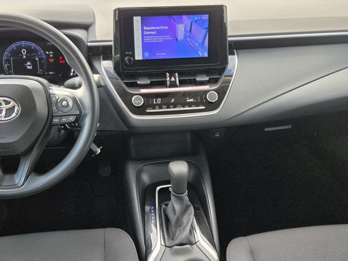 Used 2026 Toyota Corolla LE FWD image 17