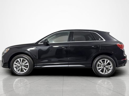 Used 2023 Audi Q3 2.0T Premium Plus w/ Premium Plus Package AWD/4WD image 2
