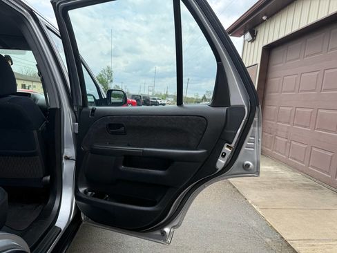 Used 2005 Honda CR-V LX image 59