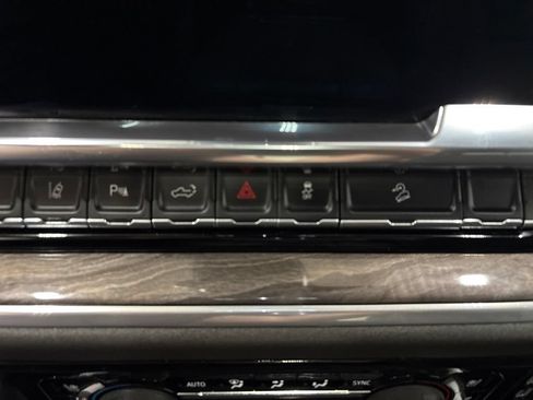 Used 2024 Chevrolet Silverado 3500 LTZ w/ LTZ Premium Package AWD/4WD image 23