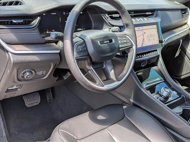 New 2026 Jeep Grand Cherokee Limited w/ Limited Altitude Package AWD/4WD image 3
