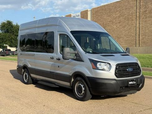Used 2019 Ford Transit 350 XL RWD image 4