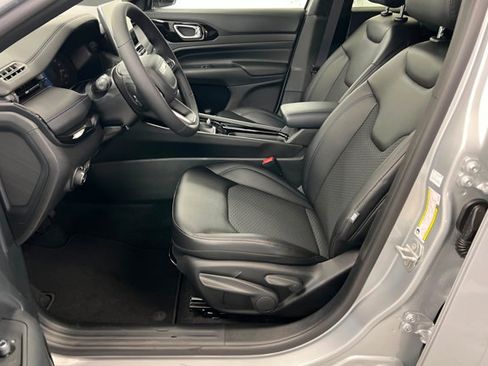 New 2026 Jeep Compass Latitude AWD/4WD image 17