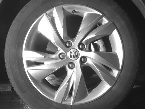 Used 2025 Buick Encore GX Preferred AWD/4WD image 13