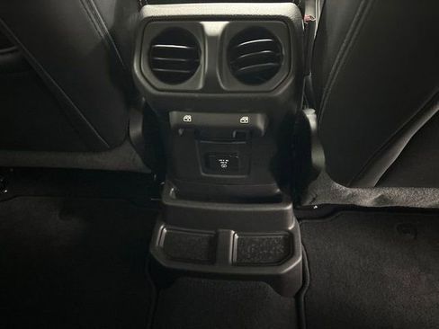 Used 2021 Jeep Wrangler Unlimited Sahara w/ Uconnect 4C Nav & Sound Group image 23