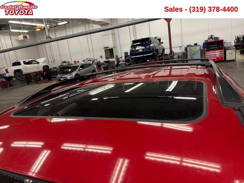 Used 2011 Toyota RAV4 4WD image 20