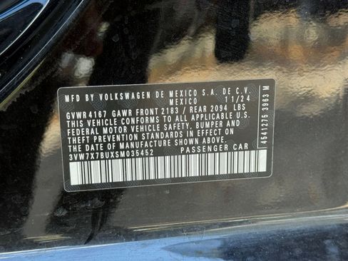 Used 2025 Volkswagen Jetta SE image 22