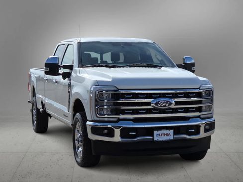 Used 2023 Ford F250 Lariat w/ Chrome Package AWD/4WD image 3