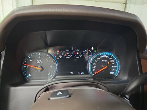 Used 2020 Chevrolet Tahoe Premier AWD/4WD image 19