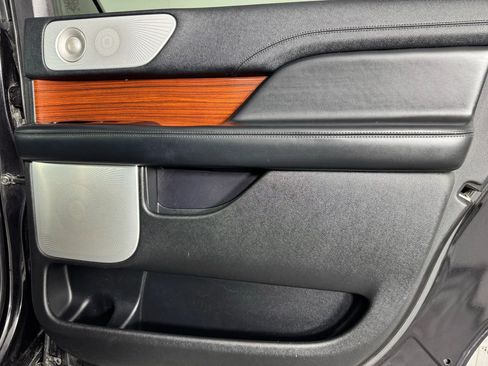 Used 2020 Lincoln Navigator L Reserve w/ Equipment Group 208A Reserve image 46