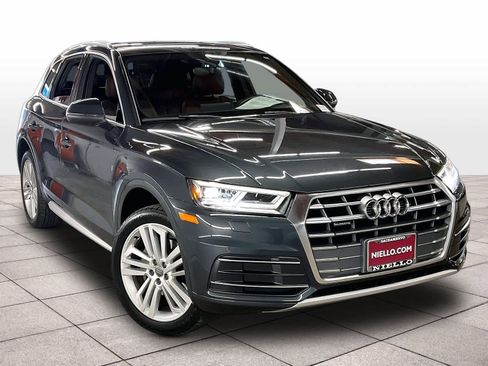 Used 2018 Audi Q5 Premium Plus w/ Premium Plus Package image 2