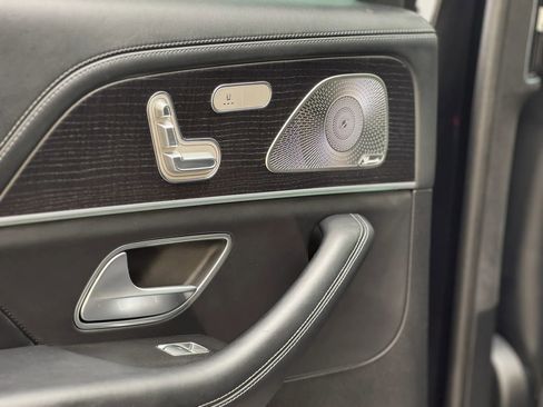 Used 2023 Mercedes-Benz GLS 63 AMG 4MATIC w/ Warmth & Comfort Package image 31