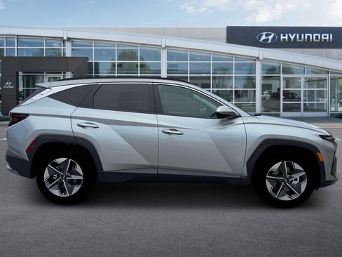 New 2026 Hyundai Tucson SEL image 9