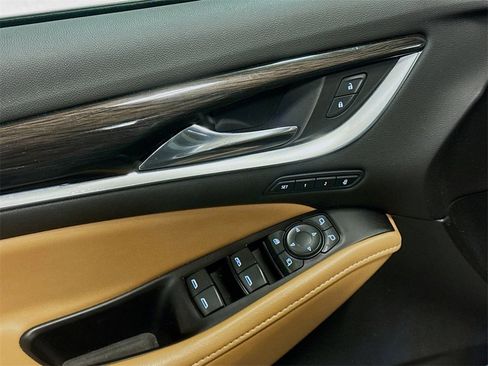 Used 2019 Buick Enclave Premium w/ Experience Buick Package image 22