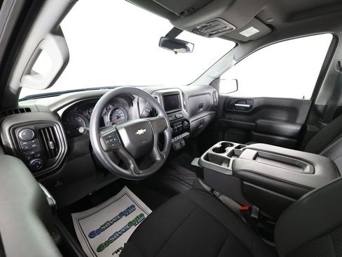 Used 2020 Chevrolet Silverado 1500 Custom w/ Custom Value Package image 10