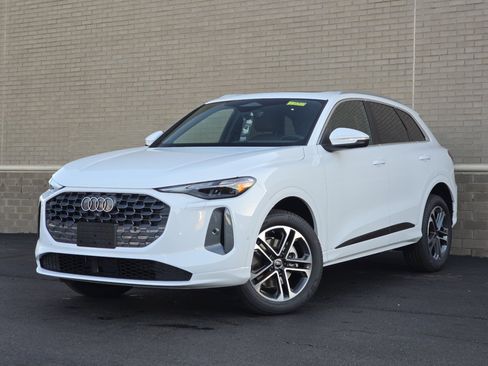 New 2025 Audi Q5 Premium image 2