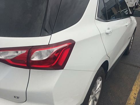 Used 2019 Chevrolet Equinox LT w/ Driver Convenience Package FWD image 5