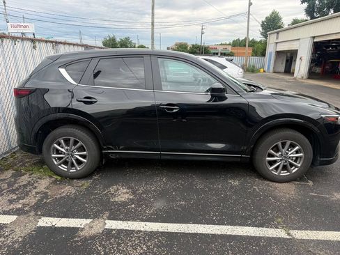 Used 2025 MAZDA CX-5 AWD 2.5 S w/ Preferred Package image 2
