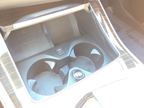 Certified 2024 BMW X5 xDrive40i w/ Premium Package image 38