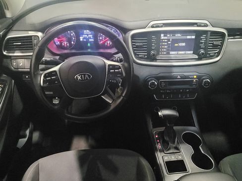 Used 2019 Kia Sorento AWD w/ LX Convenience Package image 22