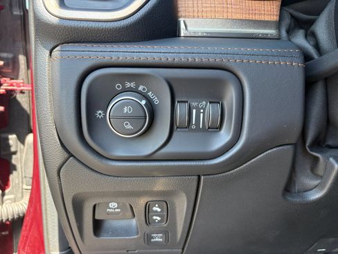 Used 2020 RAM 1500 Limited AWD/4WD image 24