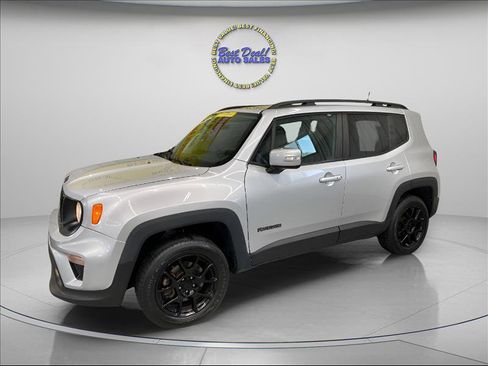 Used 2019 Jeep Renegade Altitude w/ Quick Order Package 2XM image 1