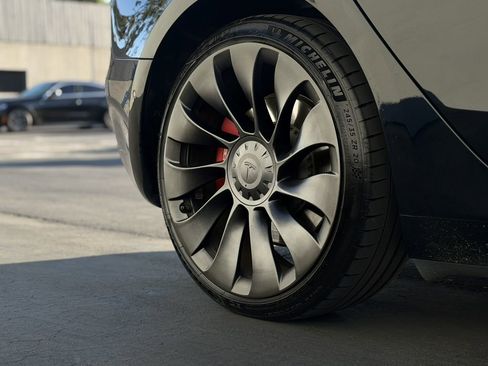 Used 2022 Tesla Model 3 Performance image 15