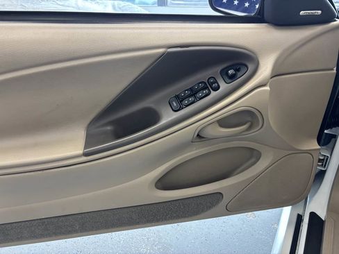 Used 2003 Ford Mustang Deluxe RWD image 25