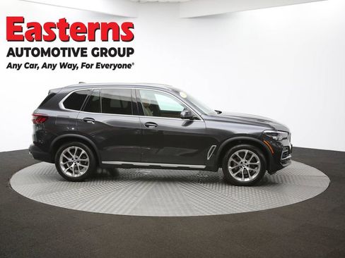 Used 2022 BMW X5 xDrive40i w/ Premium Package AWD/4WD image 51