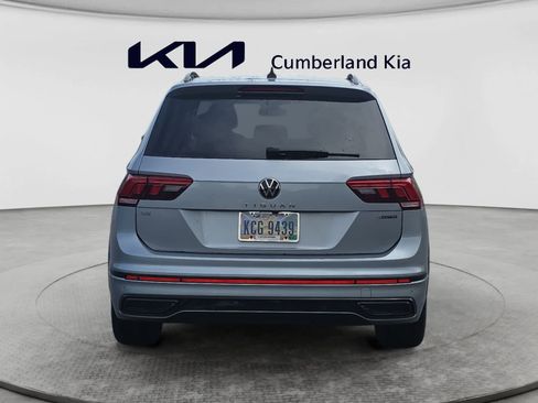 Used 2023 Volkswagen Tiguan SE R-Line AWD/4WD image 4