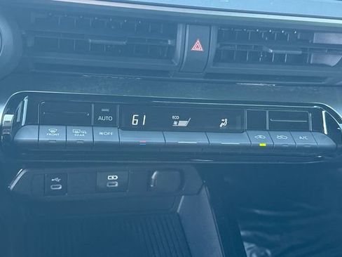 Used 2024 Toyota Prius LE image 26