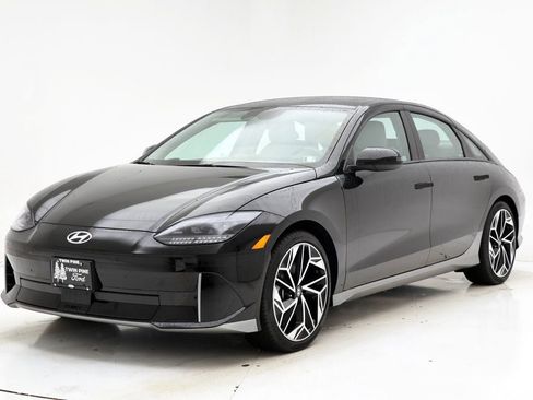 Used 2023 Hyundai Ioniq 6 SEL image 2