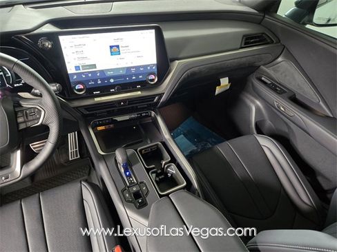 New 2026 Lexus TX 500h AWD image 14