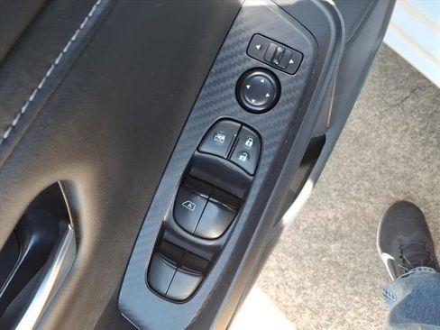 Used 2024 Nissan Sentra SV image 19