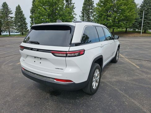 Used 2023 Jeep Grand Cherokee Limited AWD/4WD image 6