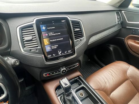 Used 2020 Volvo XC90 T6 Momentum w/ Protection Package Premier AWD/4WD image 24