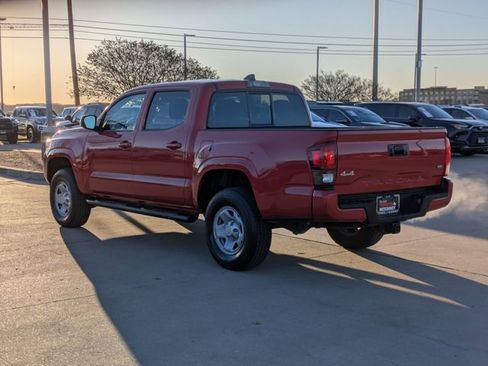 Used 2023 Toyota Tacoma SR image 8