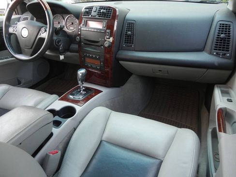 Used 2007 Cadillac CTS 3.6 RWD image 34